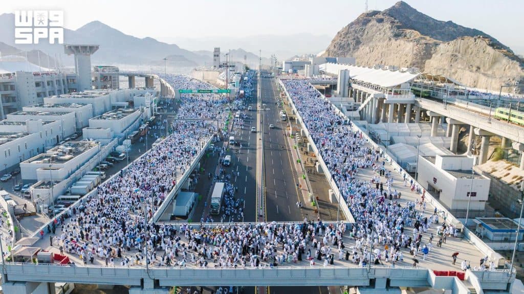 ما الوادي الذي تبدأ منه رحلة المشاعر؟