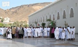 “ميقات ذي الحليفة” بالمدينة المنورة يودّع آخر أفواج الحجاج المتجهين إلى مكة
