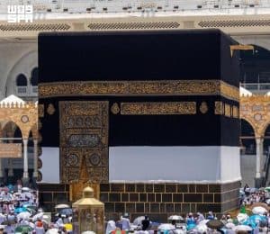 باب الكعبة المشرفة.. تاريخ ممتد بين الإرث والتجديد