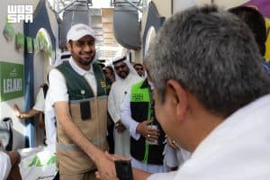 وزير الحج يتفقد مخيمات الحجاج والخدمات المقدمة لهم في مشعر منى