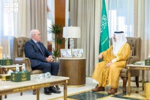 ناقشا عددًا من المواضيع ذات الاهتمام المشترك.. أمير المنطقة الشرقية يستقبل السفير الهولندي لدى المملكة