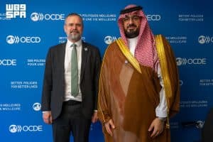 وزير الاقتصاد والتخطيط يجتمع مع وزير المالية والشؤون الاقتصادية في جمهورية آيسلندا