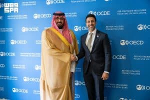 وزير الاقتصاد والتخطيط يجتمع مع وزير التجارة الدولية في كندا