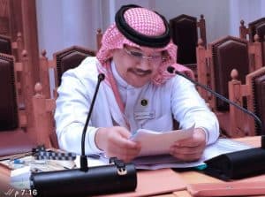 كتاب رأى ومثقفون: الإعتماد على الذكاء الإصطناعي في كتابة المقالات يضعف مهارات الكتّاب