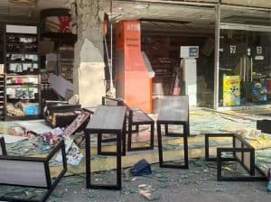 زلزال مدمر بقوة 8.1 درجة يقتل ويصيب 144 شخصًا على الأقل بجزيرة مينداناو الفلبينية
