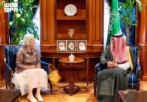 وزير الدولة للشؤون الخارجية يستقبل سفيرة البرتغال لدى المملكة