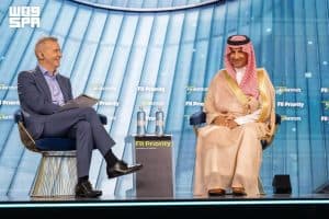 استعرض تجربة التحوّل الناجحة للقطاع في المملكة.. وزير السياحة يشارك في قمة “الأولوية أوروبا” بروما
