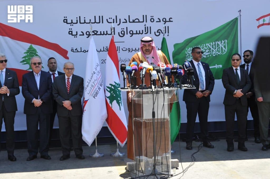 سفير المملكة لدى لبنان يدشن عملية استئناف الصادرات اللبنانية إلى الأسواق السعودية