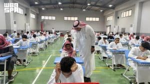 آلاف الطلاب بمدارس “مكة المكرمة والمدينة المنورة وجدة والطائف” يؤدون اختبارات نهاية العام الدراسي