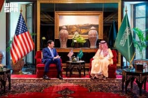 سمو وزير الخارجية يلتقي وزير الخارجية الأمريكي