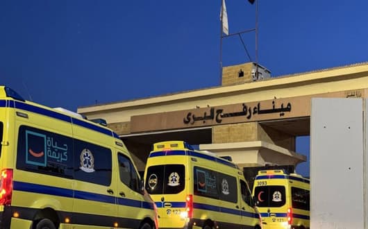 ودّع دفعة جديدة من العائدين للقطاع.. معبر رفح يستقبل عددًا من مرضى “غزة” للعلاج بالمستشفيات المصرية