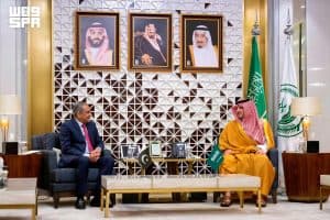 وزير الداخلية يستقبل وزير الداخلية وزير مكافحة المخدرات بباكستان