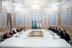 رئيس مجلس الشورى يلتقي رئيس المجلس الوطني للمجلس الأعلى بطاجيكستان ويعقدان جلسة مباحثات رسمية بالعاصمة دوشنبيه