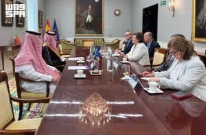 العنقري يلتقي رئيسة محكمة الحسابات في إسبانيا