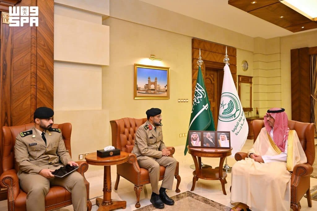 استعرض أدوارها في حماية الممتلكات العامة والمرافق الحيوية.. محافظ جدة يستقبل قائد قوة أمن المنشآت بالمحافظة