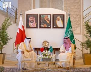 وزير الخارجية يستقبل وزير خارجية البحرين