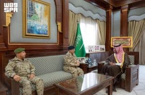 هنأه وتمنى له التوفيق في مهام عمله.. أمير المدينة المنورة يستقبل اللواء الركن خالد الجهني بمناسبة تكليفه قائدًا للمنطقة