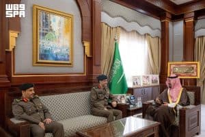 أمير المدينة المنورة يستقبل اللواء يوسف الثمالي بمناسبة انتهاء مهام عمله