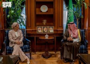 وزير الدولة للشؤون الخارجية يستقبل الأمينة التنفيذية لاتفاقية الأمم المتحدة لمكافحة التصحر
