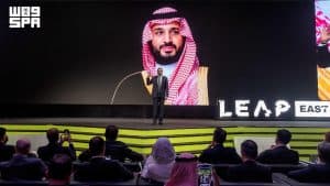 وزير السياحة: المملكة شريك موثوق لتمكين الاقتصاد الرقمي وربط الشرق بالغرب