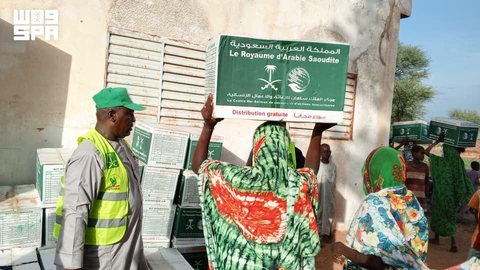 إغاثي الملك سلمان يوزّع 693 حقيبة للعناية الشخصية في تشاد