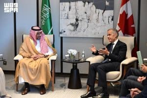 وزير الصناعة والثروة المعدنية يلتقي دولة رئيس وزراء كندا