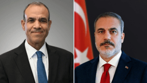 وزير الخارجية المصري يبحث هاتفيًا مع نظيره التركي التطورات الإقليمية
