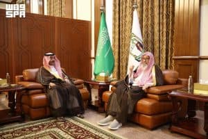 استعرض الجهود التنموية والخدمية بالمحافظة.. مفتي المملكة يستقبل أمين محافظة الطائف