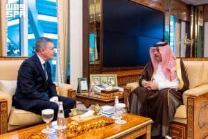 نائب وزير الداخلية المُكلف يستقبل المدير المنتدب ورئيس خبراء المعرفة في مجموعة البنك الدولي