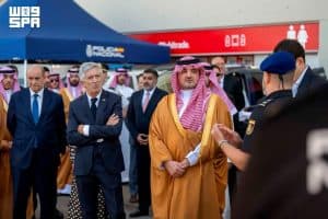 وزير الداخلية يزور وحدة الرقابة التنظيمية في ملعب طيران الرياض ميتروبوليتانو ويطّلع على منظومة أمن الفعاليات الرياضية