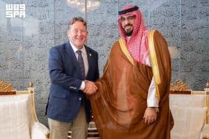 وزير الاقتصاد والتخطيط يجتمع مع وزير المناخ والطاقة والبيئة الإيرلندي
