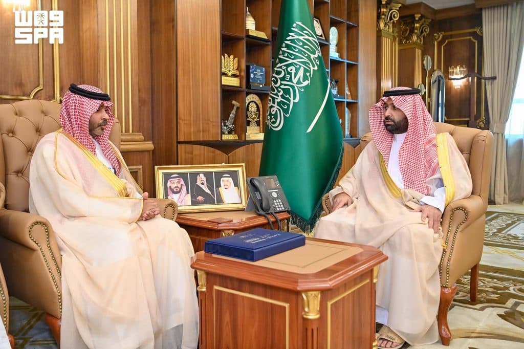 F10468282