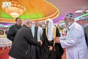 الأمين العام لرابطة العالم الإسلامي يزور “جامع المصطفى” في نيوزيلندا