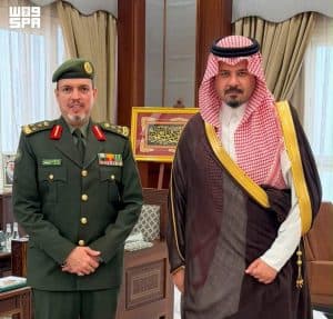 أمير المدينة المنورة يستقبل مدير جوازات المنطقة