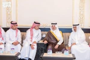 أمير المنطقة الشرقية يقدم التعازي لأسرة الضبيب
