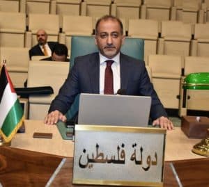 مندوب فلسطين بجامعة الدول العربية: التعامل التجاري مع الاحتلال الإسرائيلي وداعميه يطيل أمد الجرائم المرتكبة بحق الشعب الفلسطيني