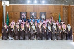 استعرض المشاريع التنموية لمنظومة الكهرباء.. أمير الشرقية يستقبل منسوبي فرع وزارة الطاقة بالمنطقة