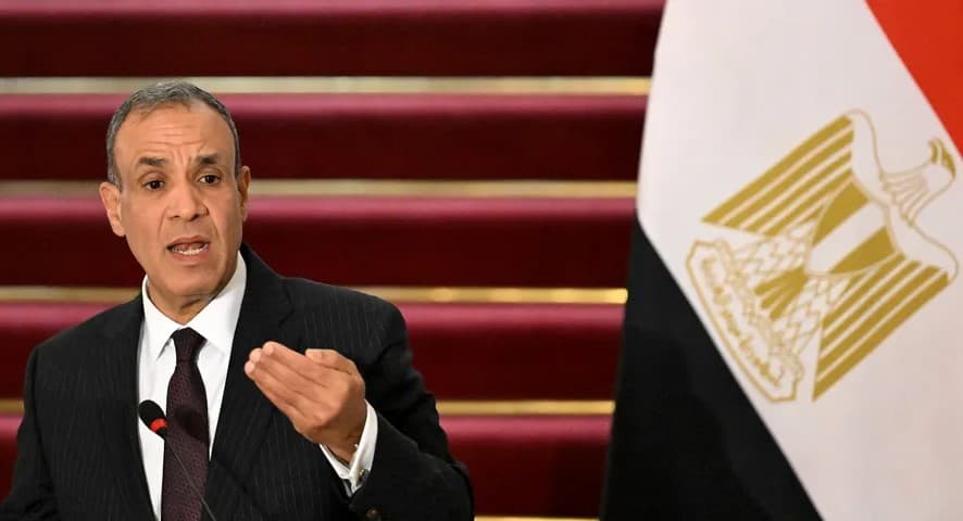 وزيرا خارجية مصر وباكستان يبحثان هاتفيًا التطورات الإقليمية