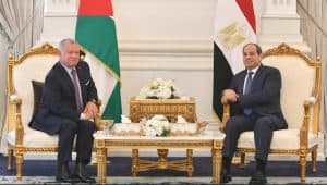 العاهل الأردني يتلقى اتصالًا هاتفيًّا من الرئيس المصري