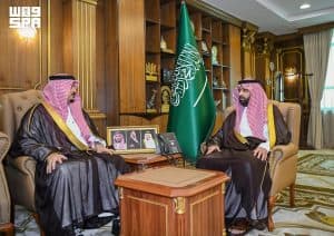 أمير جازان يستقبل مدير المركز الوطني للرقابة على الالتزام البيئي بالمنطقة