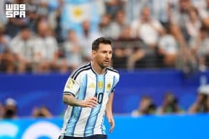 ميسي يتبرّع بـ80 ألف يورو للعاصمة الإسبانية