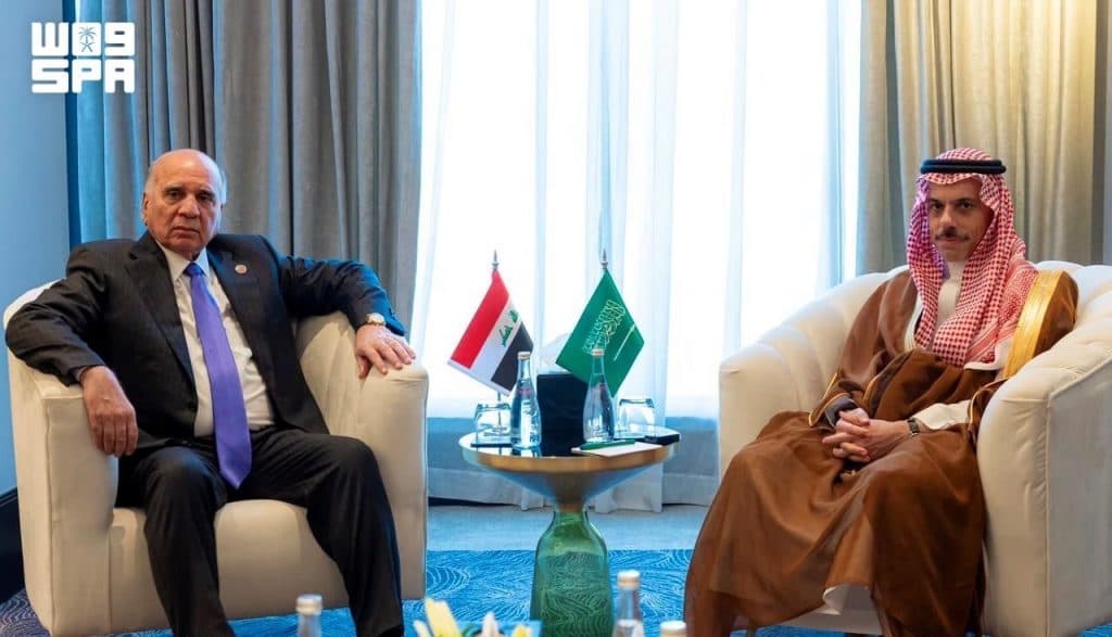 وزير الخارجية يلتقي نظيره العراقي