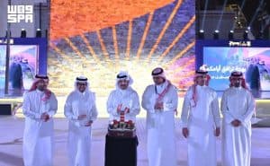 أمير عسير يدشّن مشروع “سفن” الترفيهي بأبها