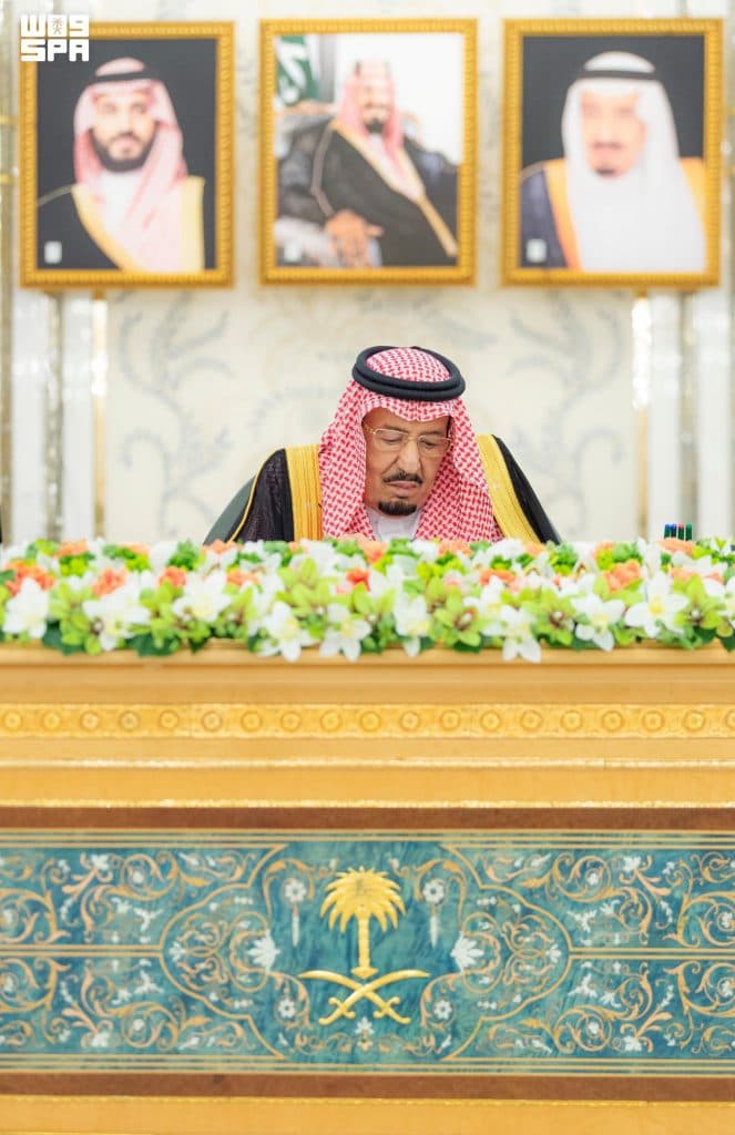 رأس جلسة مجلس الوزراء في جدة.. خادم الحرمين: “قمة مكة” تعزز مسيرة التعاون المشترك والتنسيق الكامل بين الدول الثلاث