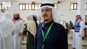 ضيوف خادم الحرمين للعمرة والزيارة يشيدون بعناية المملكة بكسوة الكعبة وإثراء تجربتهم المعرفية