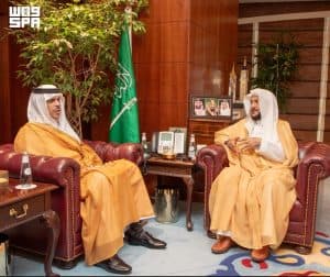 وزير الشؤون الإسلامية يستقبل سفير خادم الحرمين الشريفين لدى كولومبيا