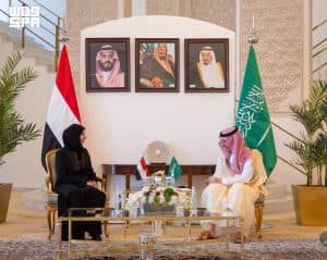 وزير الخارجية يستقبل وزيرة خارجية اليمن