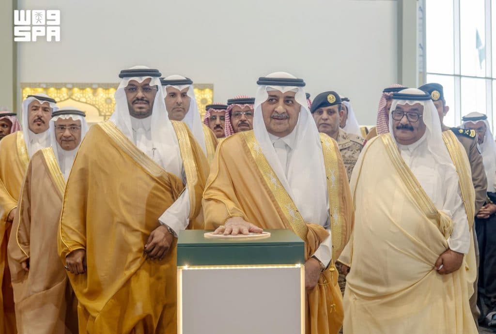 أمير تبوك يدشّن مهرجان المنتجات الزراعية 2026 بالمنطقة