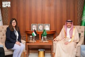 نائب وزير الخارجية يلتقي وزيرة الخارجية والمغتربين بدولة فلسطين