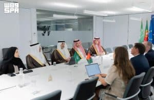 وزير الصحة يلتقي مستشار الرئيس البرتغالي ووزير شؤون إصلاح الدولة ومسؤولين برتغاليين